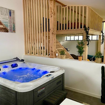 Loft Avec Jacuzzi Et Terrasse Prives Sévrier Exterior foto
